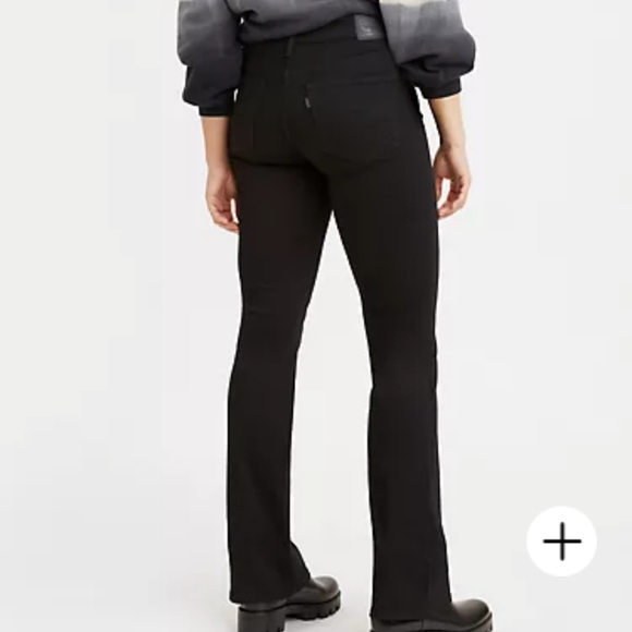 Levi's 315 Shaping Bootcut Jeans Only Worn Once! - Picture 3 of 9